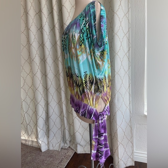 Candie’s Colorful Women's Top, Size M - Picture 2 of 5